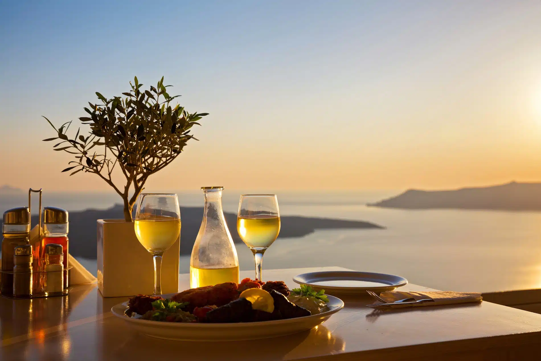 Wining and dining in Oia, Santorini